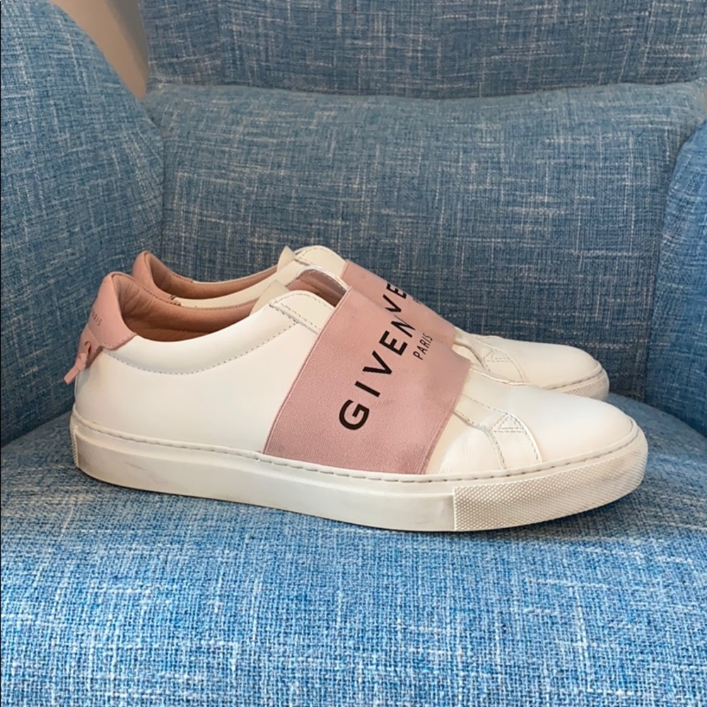 Givenchy sneakers 39
